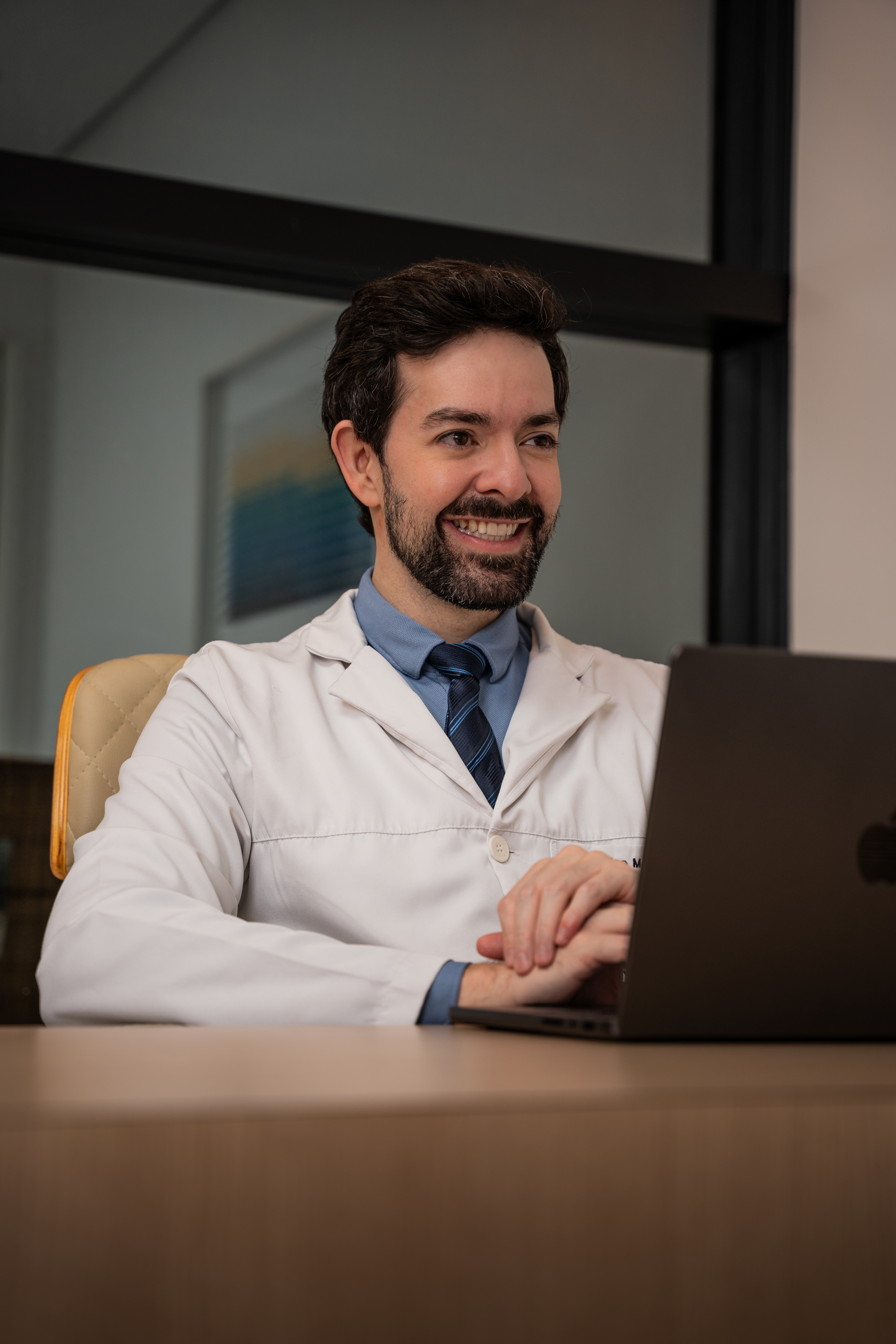 Infectologista para HIV: Como Escolher o Especialista 3 Dr. Celso Mendanha, Infectologia — infectologista para HIV